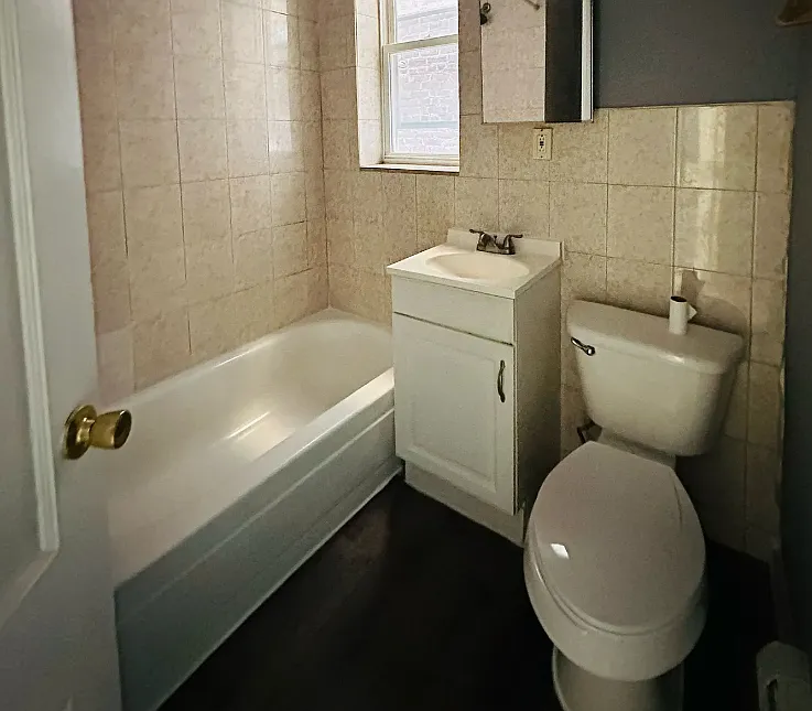 2 bed, 875 sqft, $2,000 — Photo 2