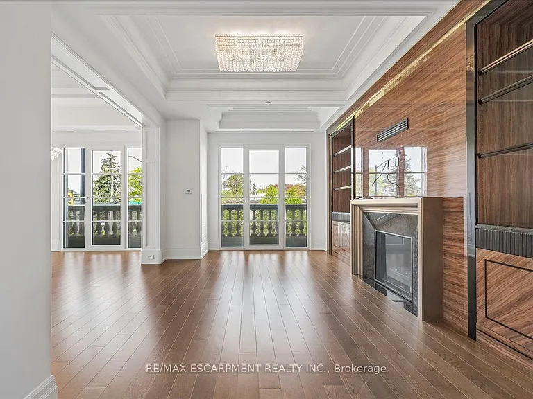 300 Randall St S #211 — Photo 22