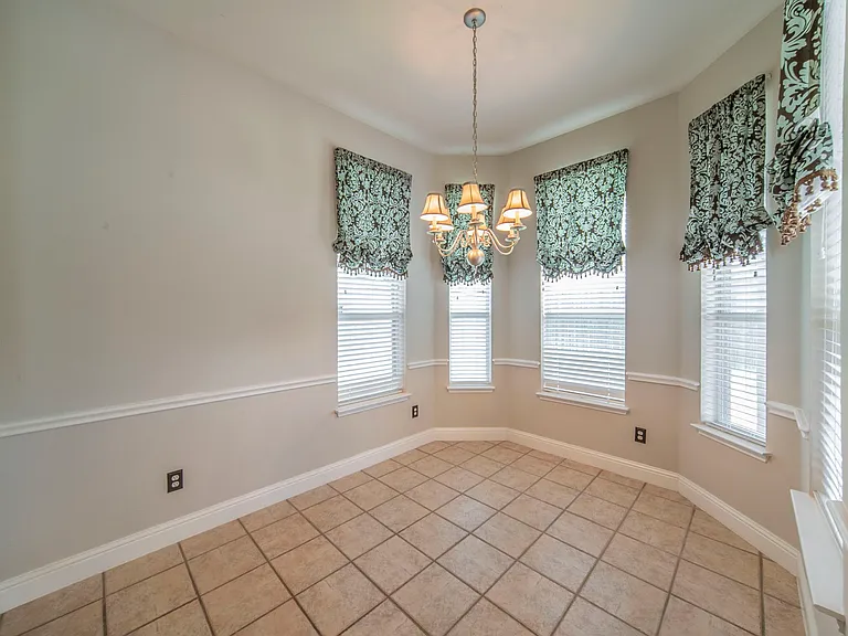 8249 Fall Crest Dr — Photo 12