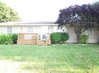 608 E Main St, Albion, IN 46701