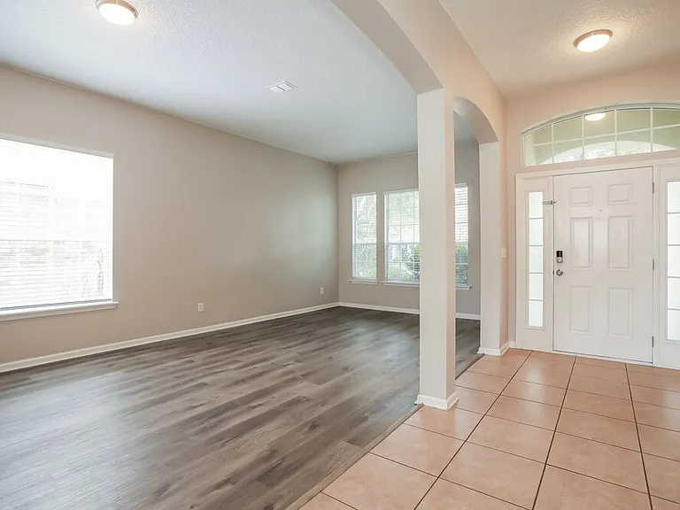 3016 Stonewood Way — Photo 5