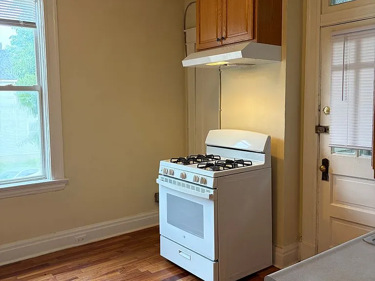 1740 Sherman Ave #1-6 — Photo 11