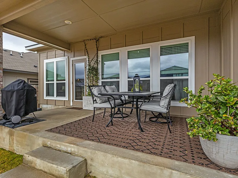 2221 Clove Ct — Photo 37