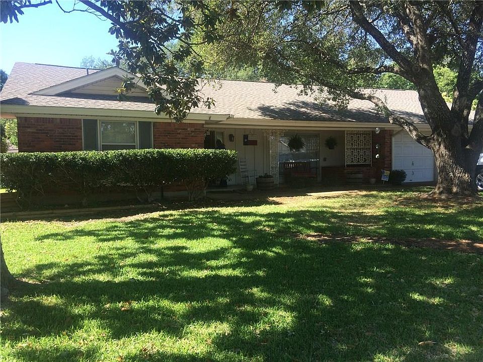1st image of 5913 Wedgmont Cir N