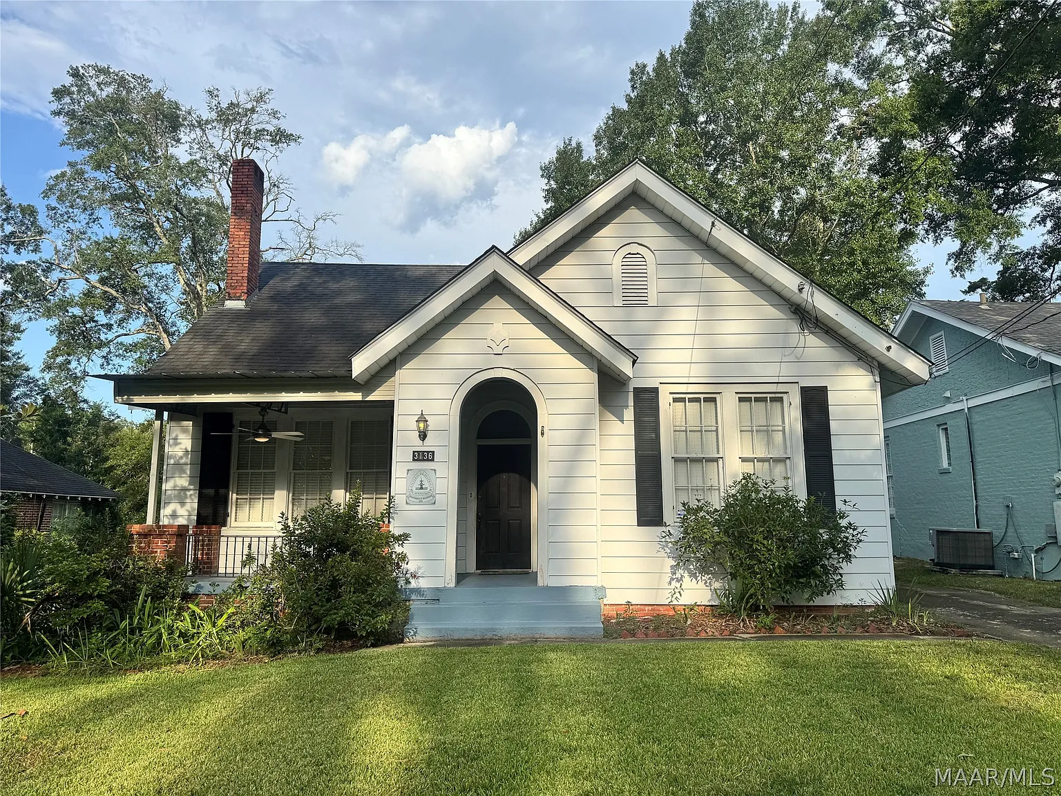3 bed, 2.0 bath, 1640 sqft, $1,750 — Photo 1