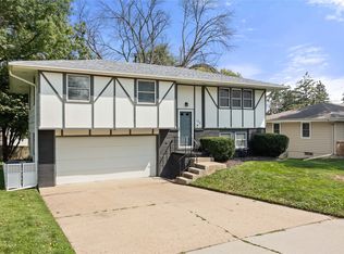 135 Lindhardt Rd, Carlisle, IA 50047