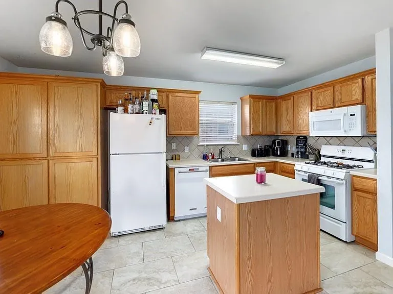 505 Woodsorrel Way — Photo 9