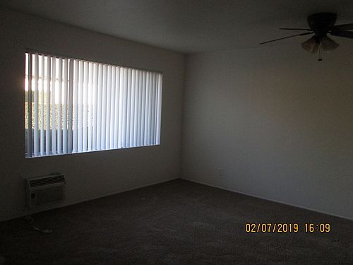 2nd image of 1724 E Palmyra Ave