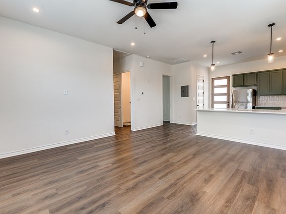 5th image of 146 Porter St #201