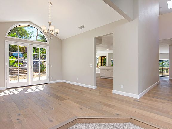 3rd image of 28145 Glenmeade Way
