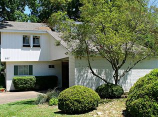 307 Brookhollow Dr, Huntsville, TX 77340