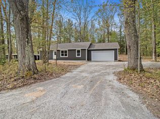 6099 W Dewey Rd, Ludington, MI 49431