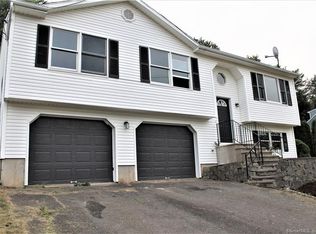 69 Danna Marie Dr, Waterbury, CT 06708