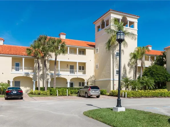 5040 Harmony Cir Unit 27, Vero Beach, FL 32967