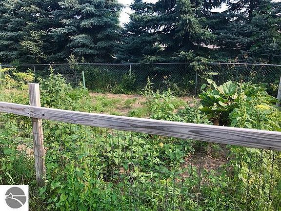 5th image of 3962 Vista Park