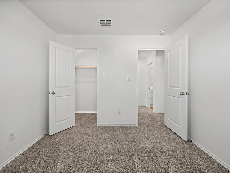 310 Puerto Plata Ave — Photo 14