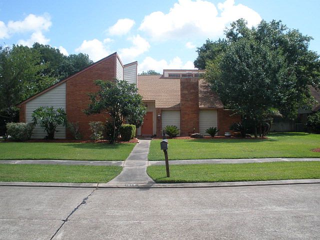 1st image of 1017 Oleander St