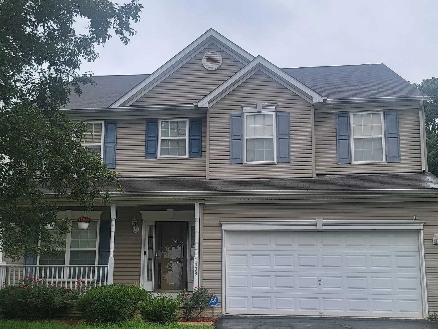 1 bed, 2250 sqft, $1,100 — Photo 1