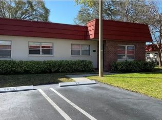 5865 37th Ave N APT 27, Saint Petersburg, FL 33710