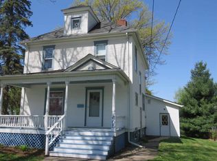 405 N Ridge St, Cambridge, IL 61238