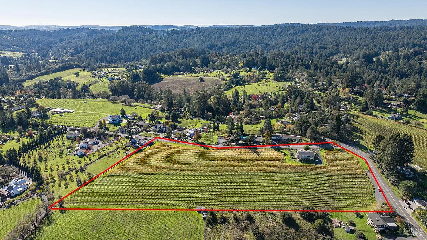 1365 Grandview Road - 3bd/2ba, 2,551 sqft - in Sebastopol, CA