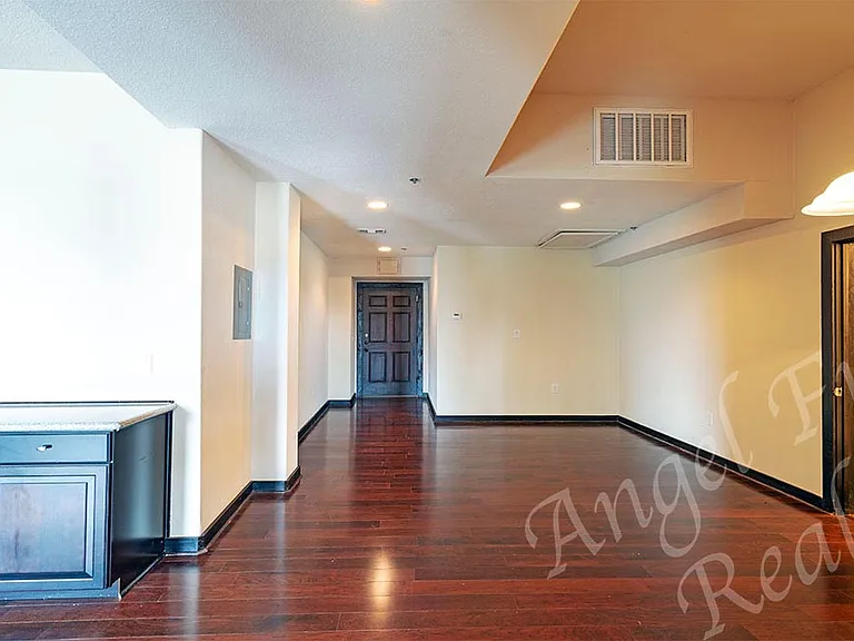 Tennison Lofts — Photo 48