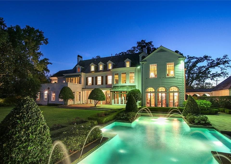 1st image of 1 Garden Ln