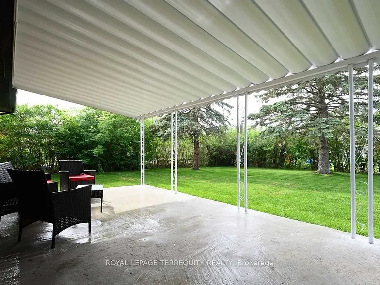 6950 Richmond Cres #MAIN FLOOR — Photo 26