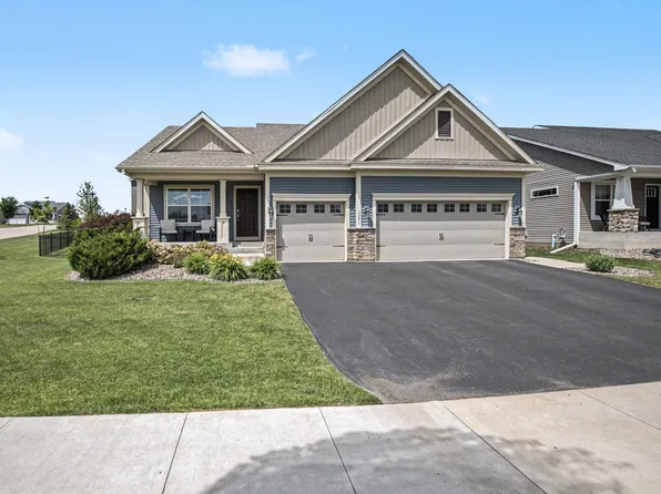 1321 Chestnut Cir, Carver, MN 55315