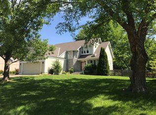 4055 SW Clipper Ln, Lees Summit, MO 64082