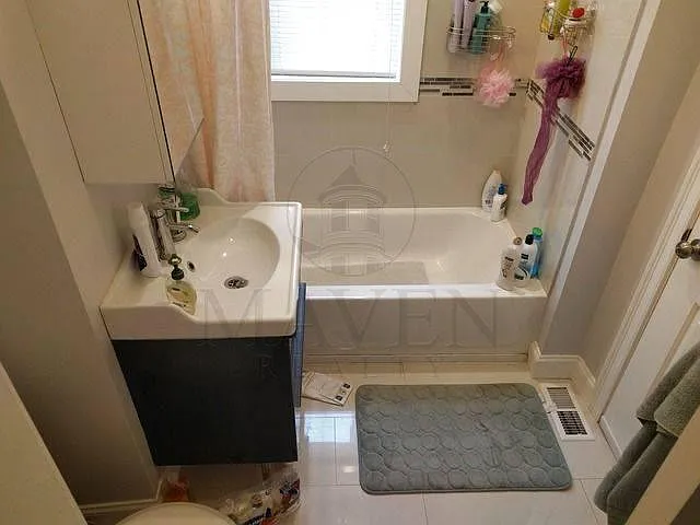 64 Winchester St #1 — Photo 8