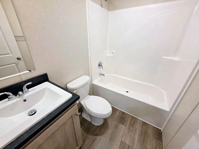3 bed, 2.0 bath, 1056 sqft, $1,195 — Photo 3