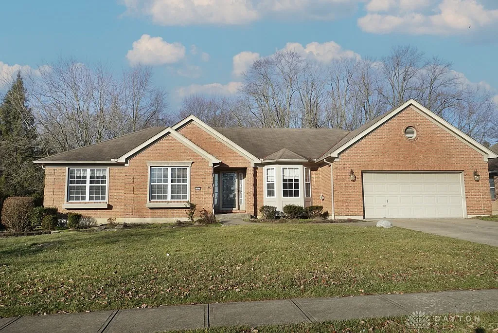 5437 Riverwalk Dr photo 1