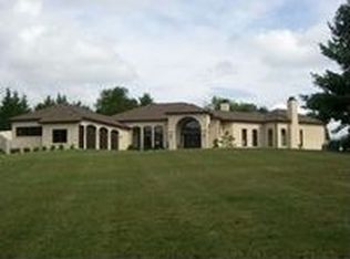 900 Oakdale Dr, York, PA 17403