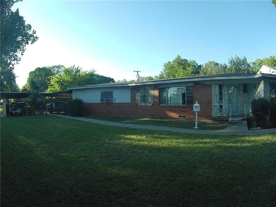 1st image of 2249 E Illinois Ave