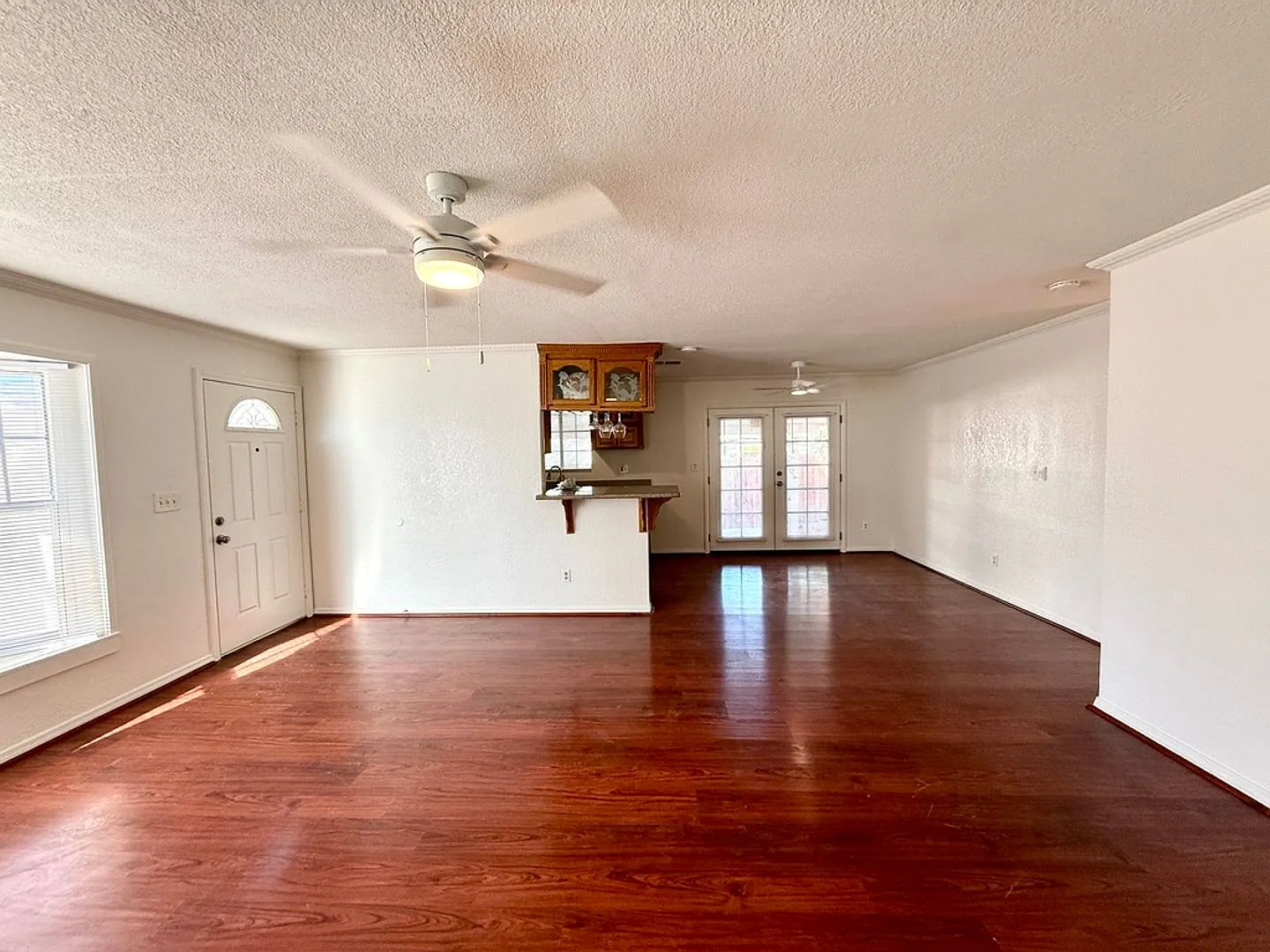 Single Family Home For Leases in San Bernardino — Photo 4