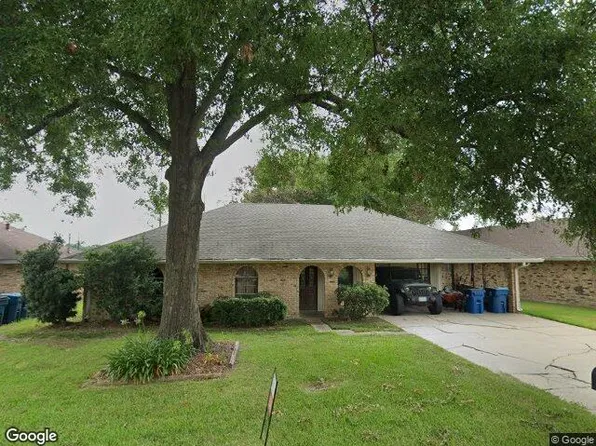 106 Alpha Dr, Lafayette, LA 70506