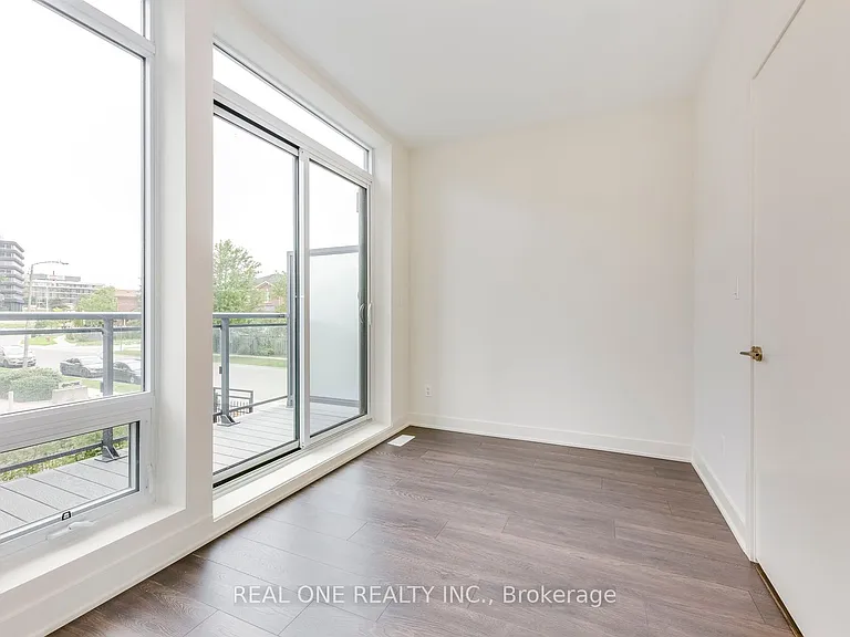 42 Sonic Way — Photo 25