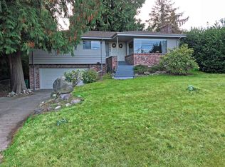 10647 Sand Point Way NE, Seattle, WA 98125
