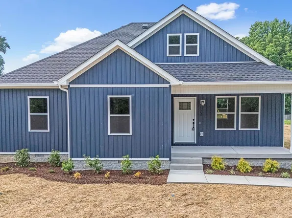 173 Ray Jent Rd, Bethpage, TN 37022