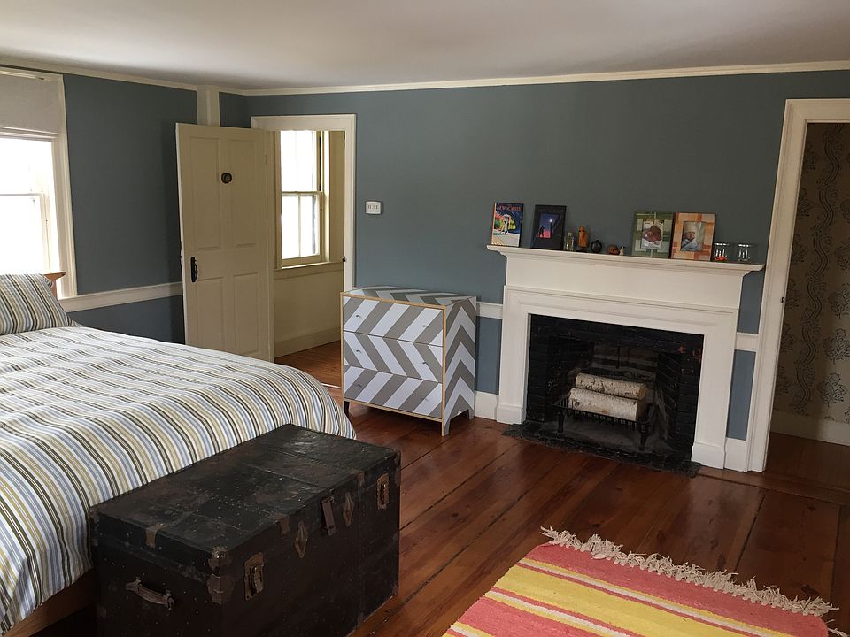 Front bedroom