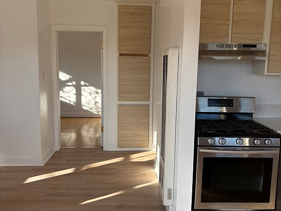 2nd image of 1036 Euclid Ave APT 2