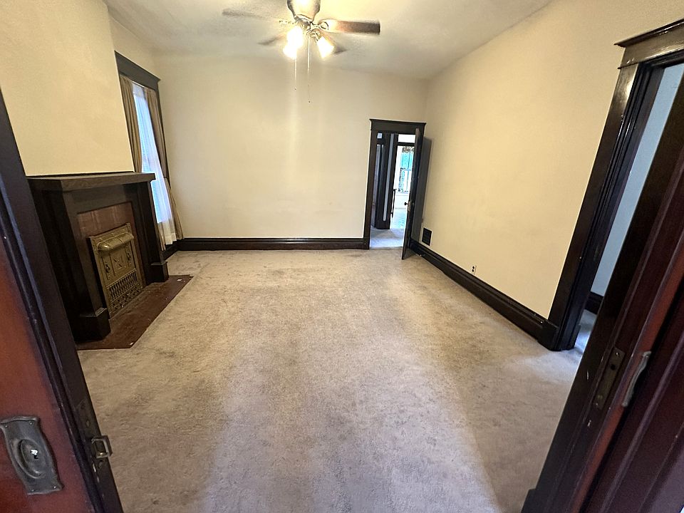 Dining Room 12 x 12
