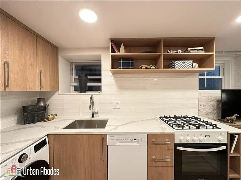 1015 N California Ave #GR — Photo 6