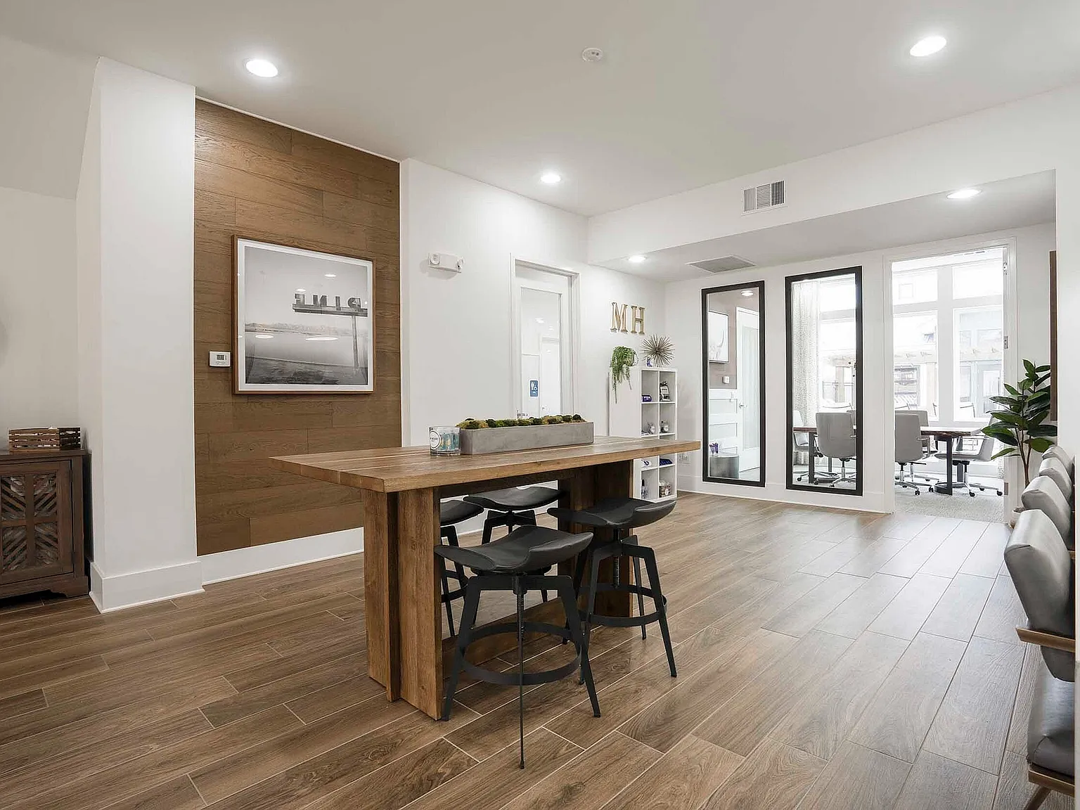 My House on 13th — Photo 4