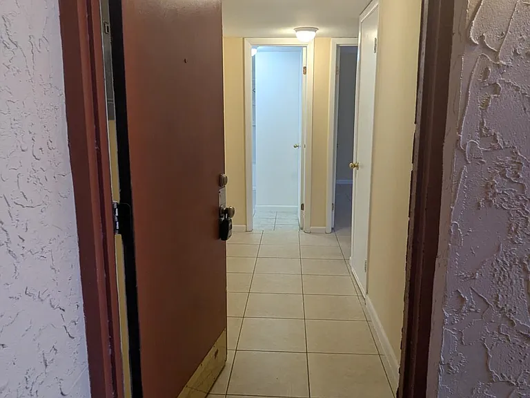 109 San Juan Cir — Photo 2