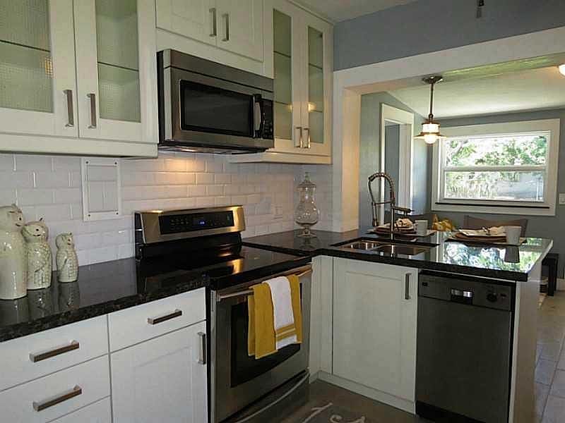 1st image of 1533 NW 3rd Ave