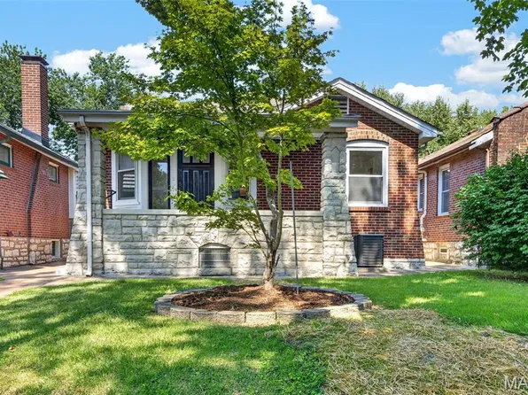 4005 Dover Pl, Saint Louis, MO 63116