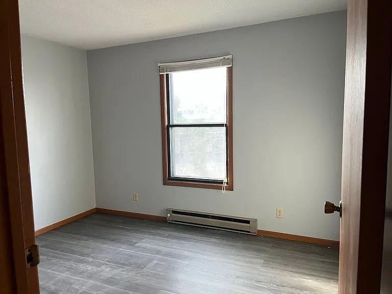 1626 Pinewood Ln #4 — Photo 8