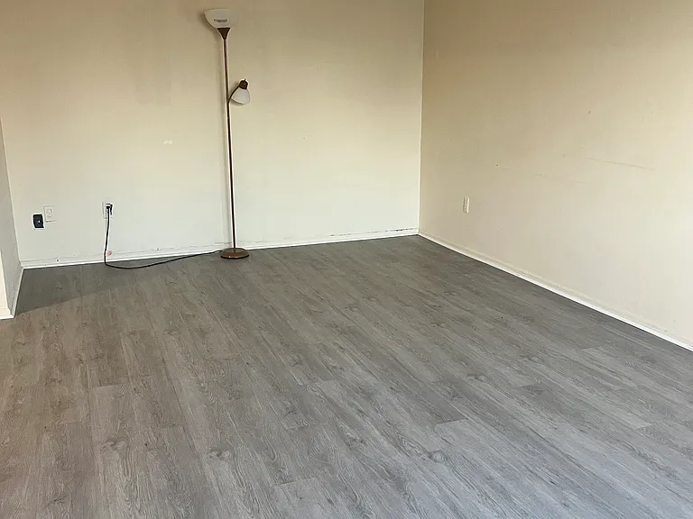 601 Davis Ave #17 — Photo 3
